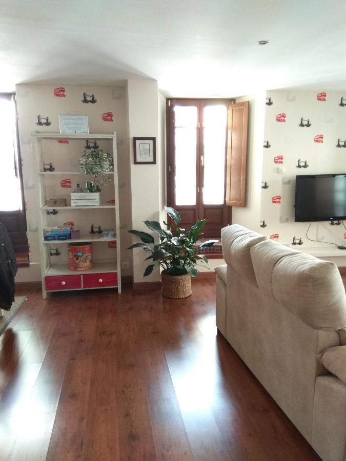 Apartamento Cine Colon Ribadeo Kültér fotó