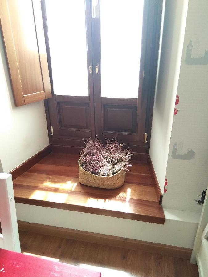 Apartamento Cine Colon Ribadeo Kültér fotó