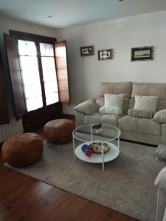 Apartamento Cine Colon Ribadeo Kültér fotó